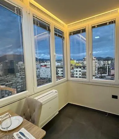 Peace And Luxury In Center, New Bazaar 2 Apartment